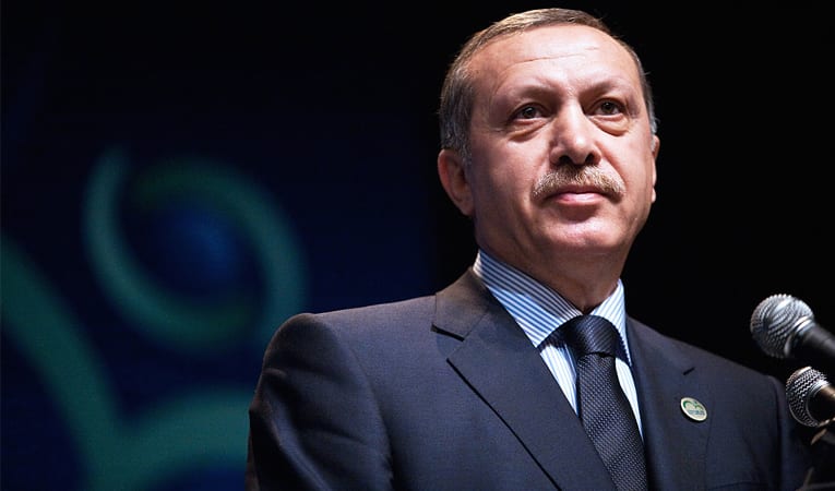FT: AB Erdoğan'a boyun eğiyor
